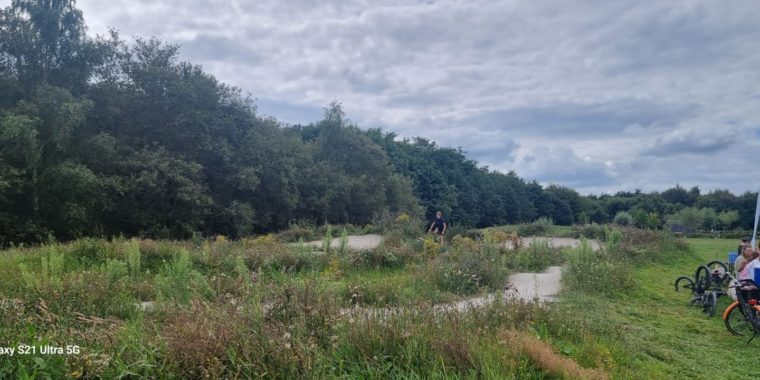 Zomeractiviteit jongerenwerk en buurtsportcoaches: BMX en spelletjes middag